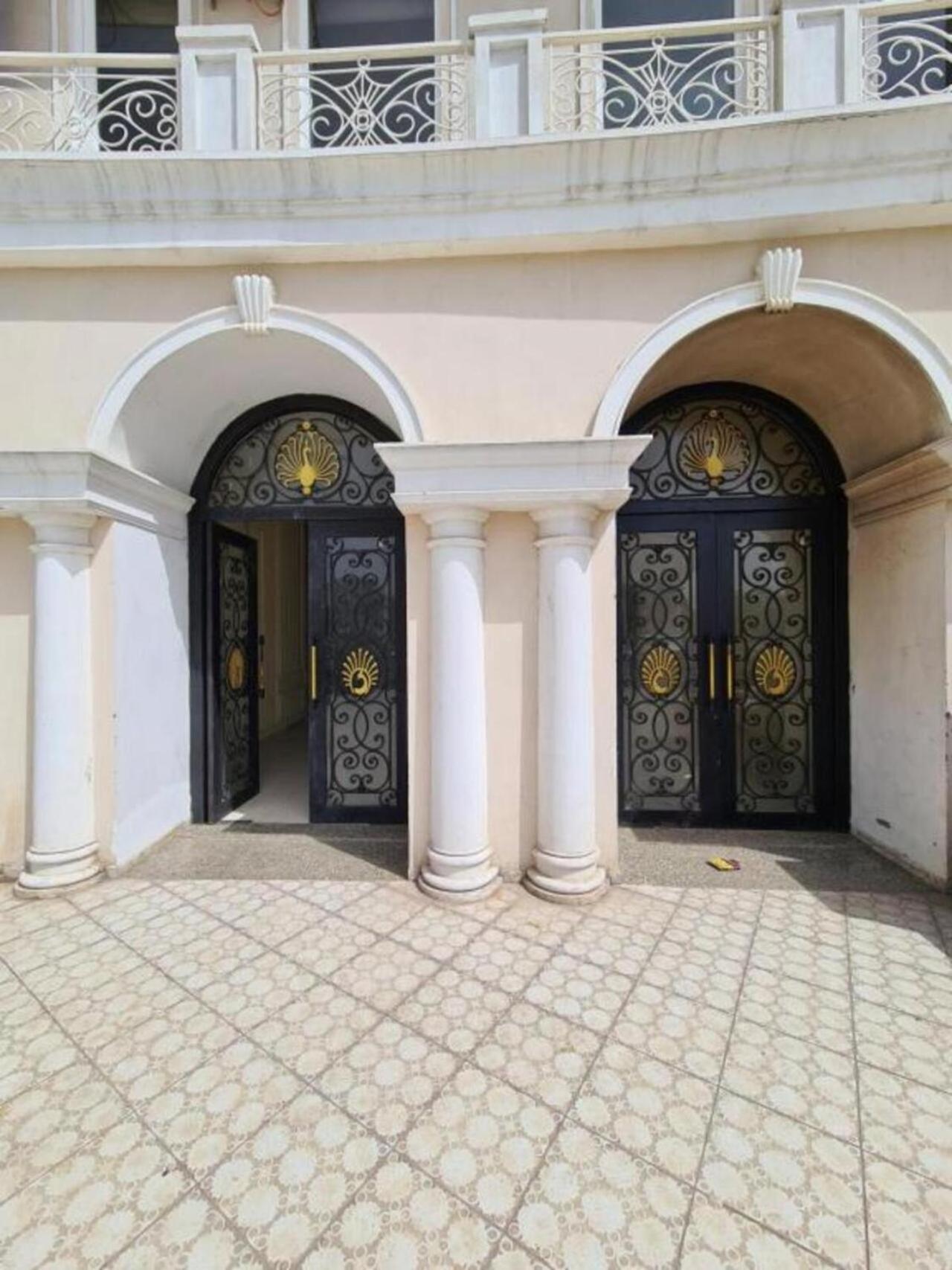 Vrindāvan Lord Krishna Place מראה חיצוני תמונה